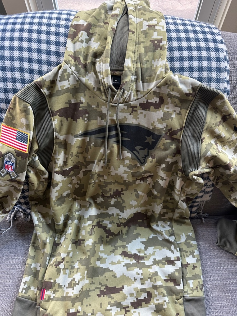 Nike Men’s Camo New England Patriots Hoodie - Olive Green Brown
